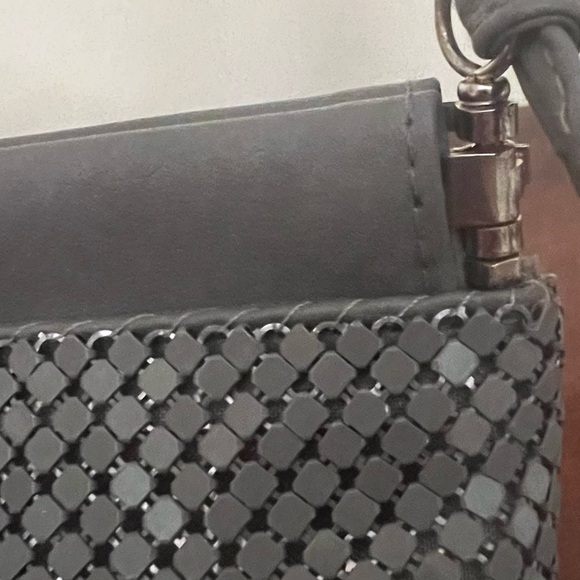 Whiting & Davis Purse Vintage 1980s gray metal mesh faux leather strap trim - Picture 4 of 12